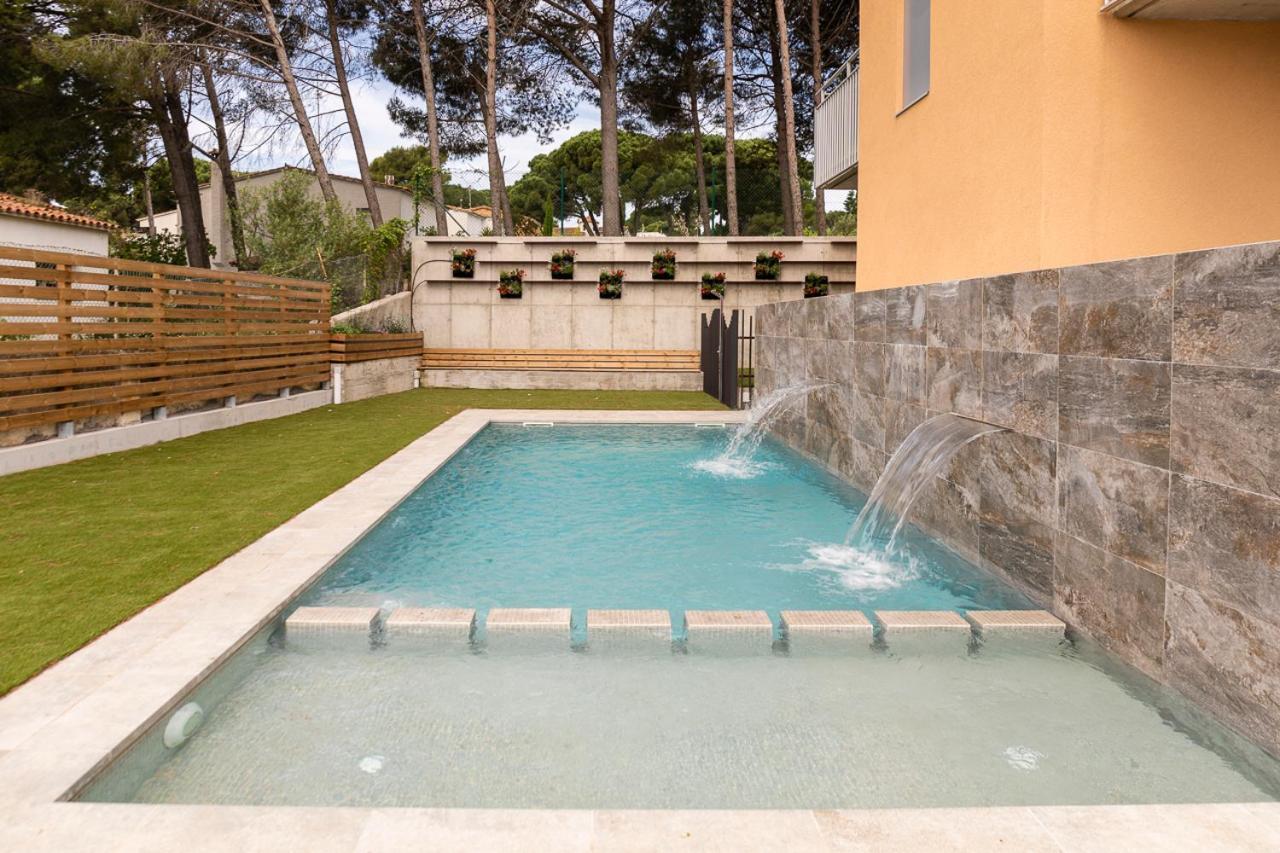 Albana Apartaments Turistics Ля Эскала Экстерьер фото